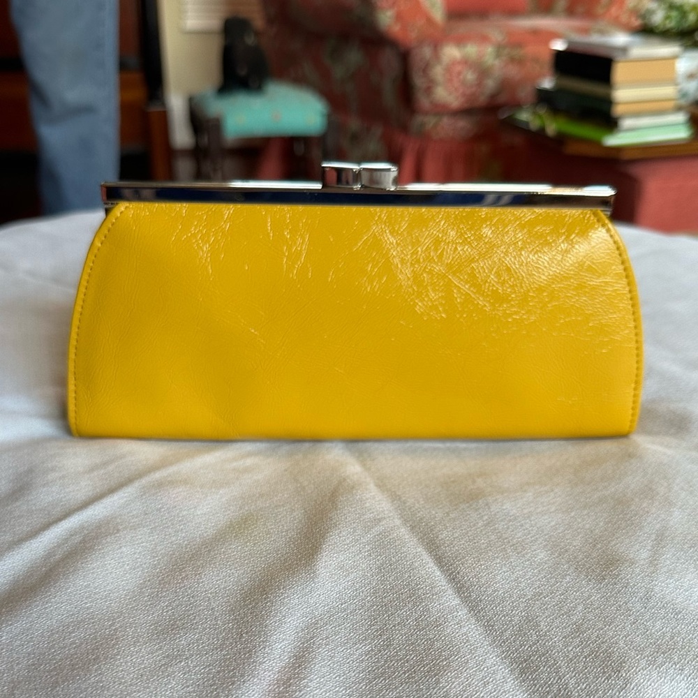 Monsac clutch